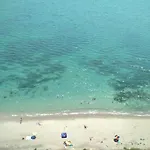 Marina Cape Surprise Ахелой